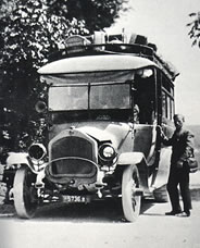 Die 30er Jahre waren für den Autobetrieb Amden eine harte Zeit. Das Ausbleiben der Touristen führte im Kursbetrieb zu einem starken Frequenzrückgang.